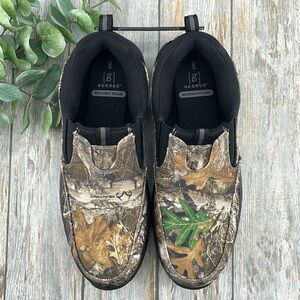 Men's Rugged Camo Real Tree Slip-On Shoes Size 8